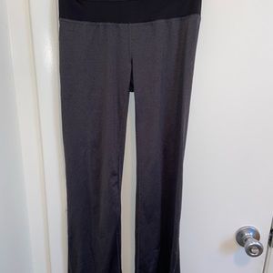 Like new women’s Grey athletic pants